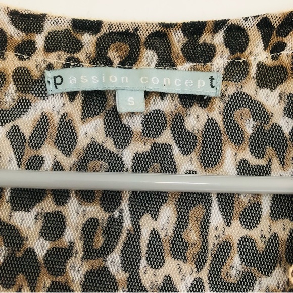 Passion Concept Vintage Style Top in Leopard Print - Picture 3 of 8